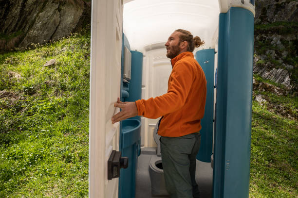 Best Portable bathroom rental  in Riverside, MO