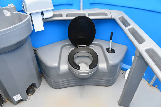 Best Sanitation services for porta potties  in Riverside, MO