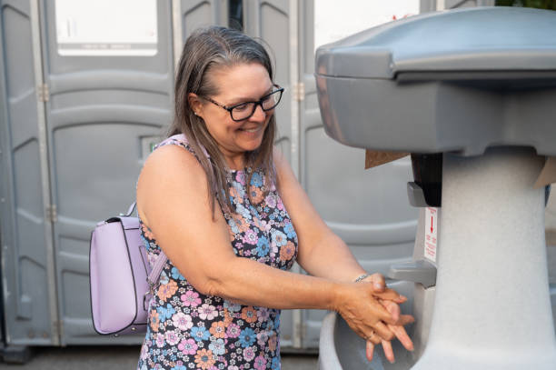 Best Portable restroom trailer rental  in Riverside, MO